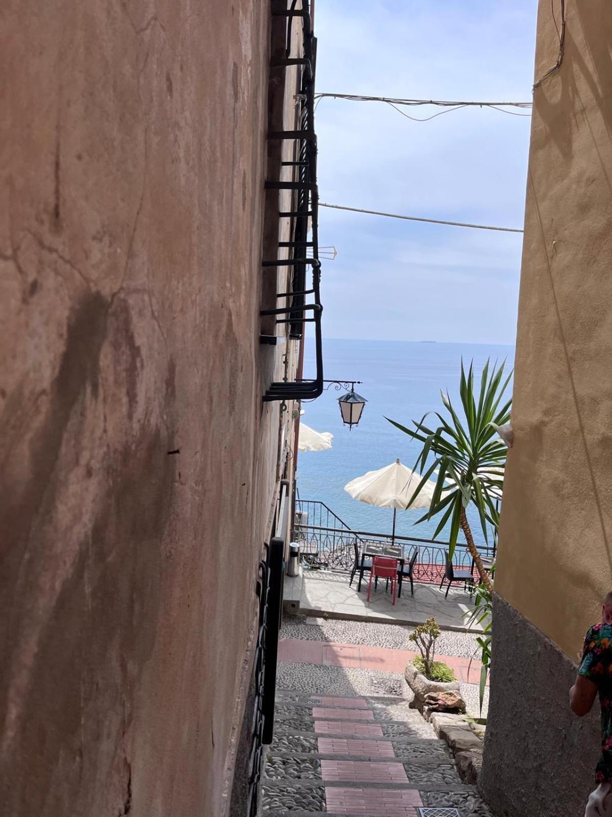 La Finestra Sul Borgo Panzió Cervo Kültér fotó