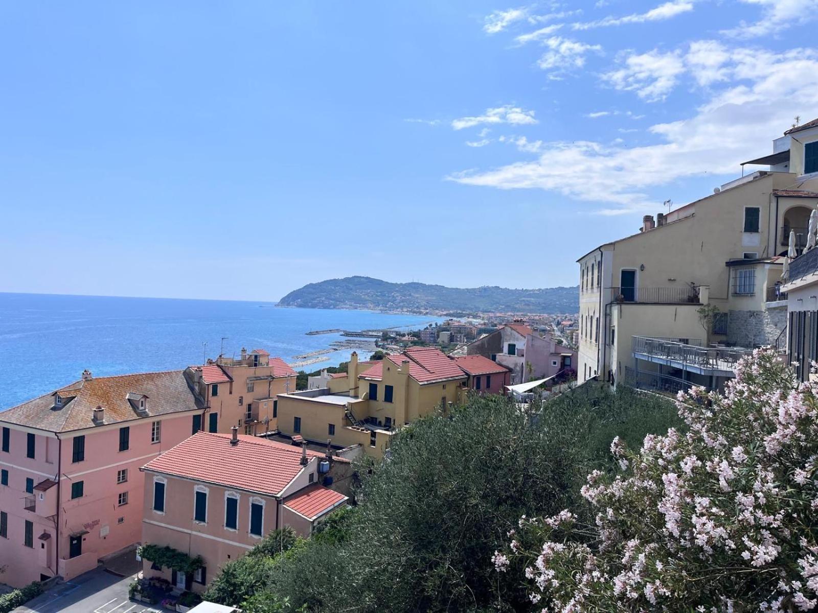 La Finestra Sul Borgo Panzió Cervo Kültér fotó
