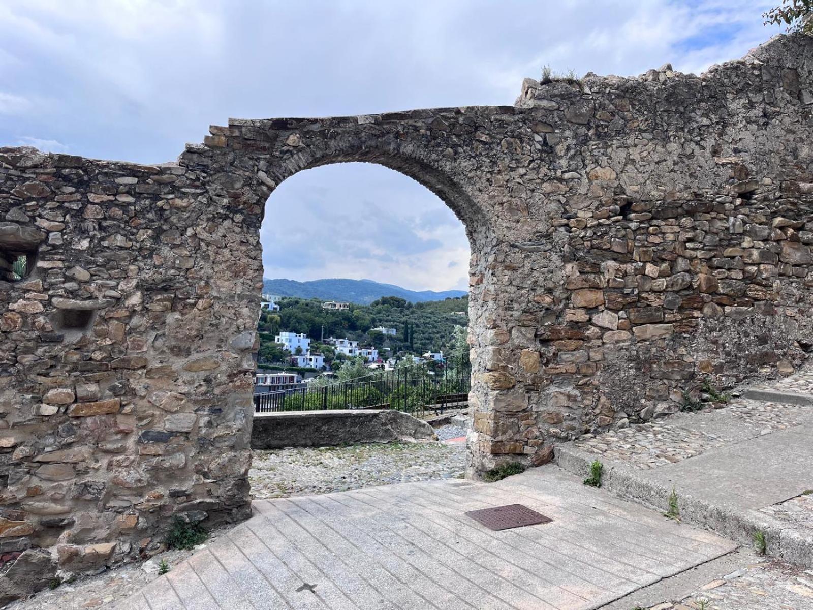 La Finestra Sul Borgo Panzió Cervo Kültér fotó