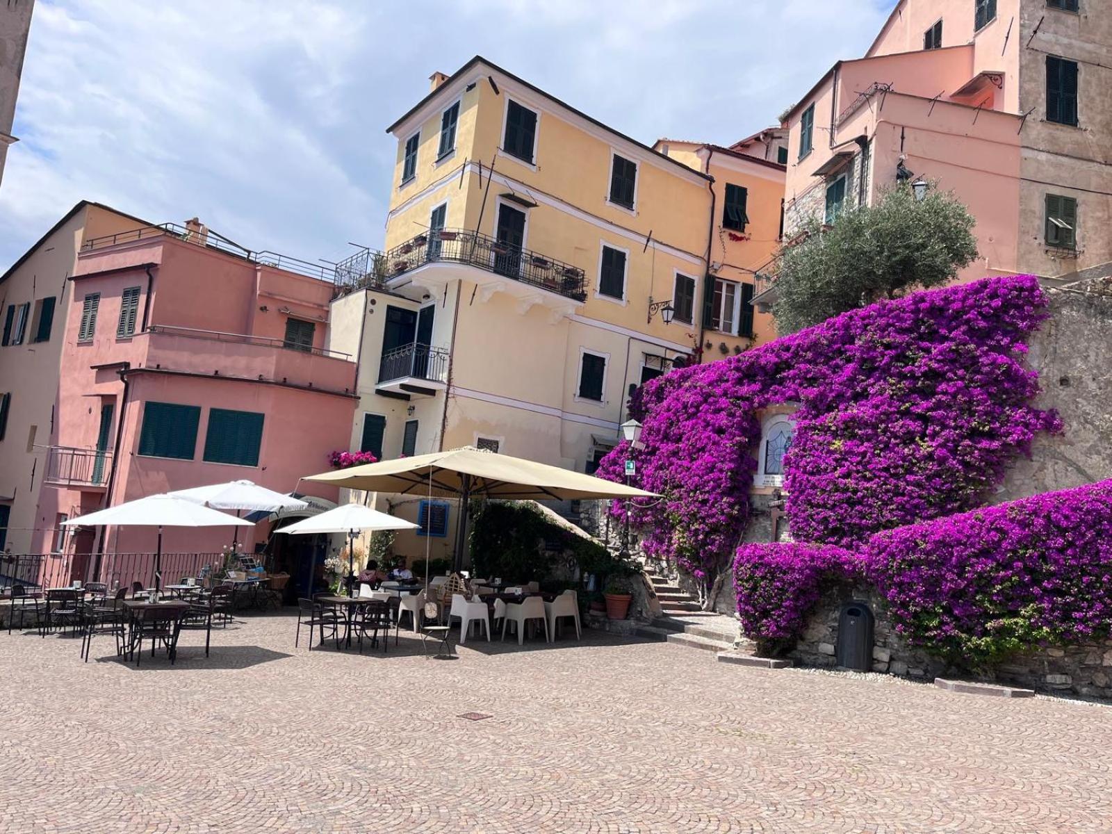 La Finestra Sul Borgo Panzió Cervo Kültér fotó
