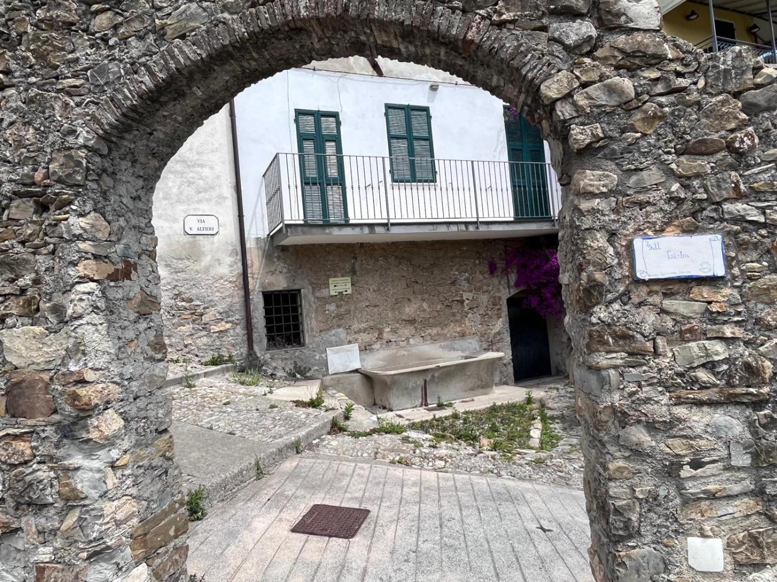La Finestra Sul Borgo Panzió Cervo Kültér fotó